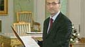 Pologne : Marcinkiewicz nommé Premier ministre