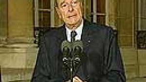 Chirac says restoring public order is the absolute priority