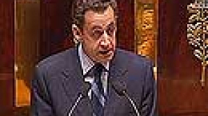 French MPs approve extension of emergency powers