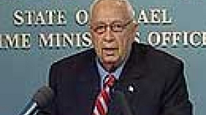 Israël : Ariel Sharon provoque une tempête politique