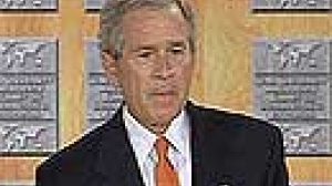 Bush says USA is “praying” for Sharon’s recovery