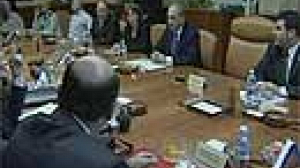 Olmert holds first Israeli cabinet meeting without Sharon