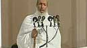 Millions of Muslims make way to Mecca