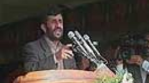 Mahmoud Ahmadinejad poursuit son bras de fer sur le nucléaire