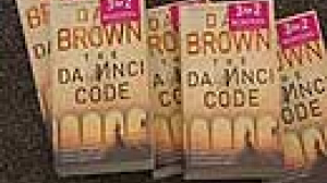 “Da Vinci Code” : Dan Brown accusé de plagiat, le procès s’ouvre à Londres