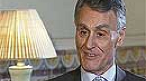 Cavaco Silva officially takes on Portugal’s top job