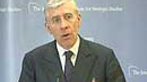 Nucléaire iranien : “La porte des négociations demeure ouverte” selon Jack Straw