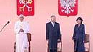 Pope Benedict starts visit to Poland