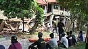 Indonesia, il mondo si mobilita. Oltre 3.300 morti
