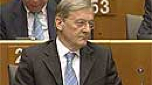 Re-floating bloc-wide voting on constitution