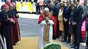 Traditional family values defended in Pope Benedict’s first trip to Spain.