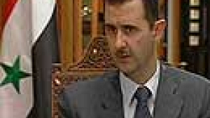 Syria threatens to close border with Lebanon