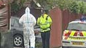 Sixteen arrested in anti-terror raids in Britain