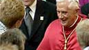 Benoît XVI déplore un monde sourd à Dieu