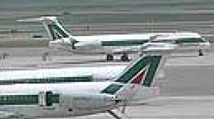 Alitalia’s shares tumble after first half loss