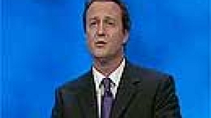 British opposition claims centre ground