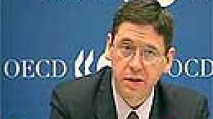 OECD says expect dip but no crash