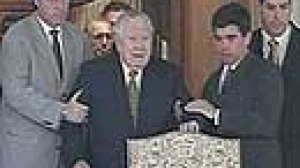 Pinochet suffers ‘life-threatening’ heart attack