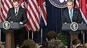 Blair et Bush sur la sellette après la publication du rapport Baker