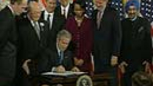 Bush signs US-India nuclear deal into law