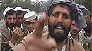 Plusieurs civils afghans tués dans un attentat suicide et une fusillade dans l’est du pays.