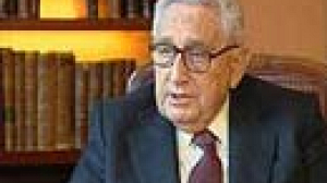 Henry Kissinger : il n’y a pas de confrontation entre les Etats-Unis et l’Iran