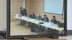 Italian oil firm wins auction for stake in Yukos