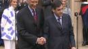 Sarkozy casts net wide in first government