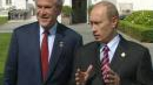 Bush et Poutine désamorcent la crise au G8