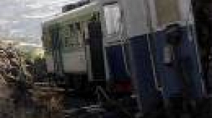 Three die in Italy train crash
