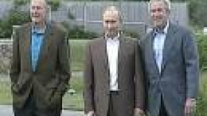 Putin and Bush to talk missile shield at informal summit
