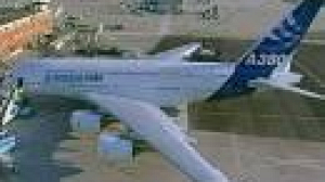 Airbus ahead in orders as Boeing unveils 787