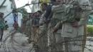 Pakistani army storms militant mosque