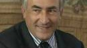 EU backs Strauss-Kahn as next IMF leader