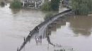 Floods wreak havoc in UK