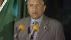 Musharraf faces tricky balancing act as support wanes