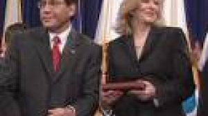 Nouvelle démission d’un proche de Bush, Alberto Gonzales