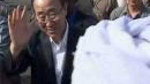 UN chief brings peace plan to Darfur