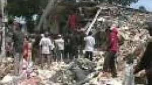 Les répliques, séismes et alertes au tsunami s’enchaînent en Indonésie