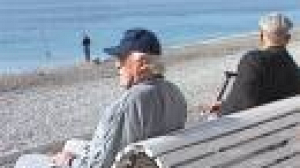 France’s special workers fear losing pension perks