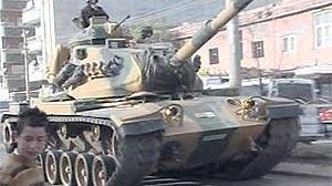 Turkish military steps up Kurd campaign