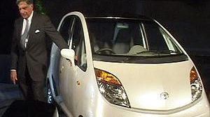 Tata Motors présente la voiture la moins chère du monde