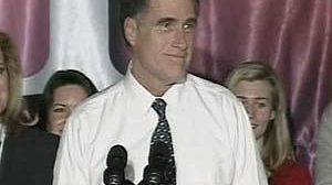 Mitt Romney remporte la primaire républicaine dans le Michigan et annonce le début de son retour
