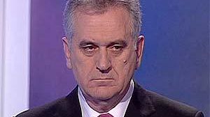 President edges challenger in Serbian TV debate