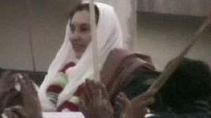 Benazir Bhutto tuée par le souffle de l’attentat et non par une balle selon l’enquête de Scotland Yard