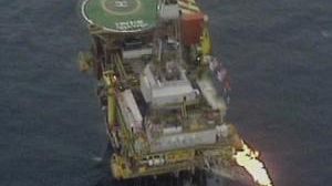 De jeudi à vendredi, les cours du pétrole brut léger américain ont gagné deux dollars