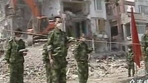 China falls silent to remember its dead
