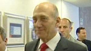 Pressure on Olmert after more fraud questioning