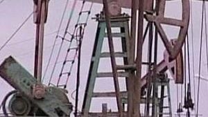 Les prix du pétrole grimpent de record en record