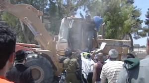 Attentat meurtrier à Jérusalem, un arabe israélien sème la terreur au volant d’un bulldozer